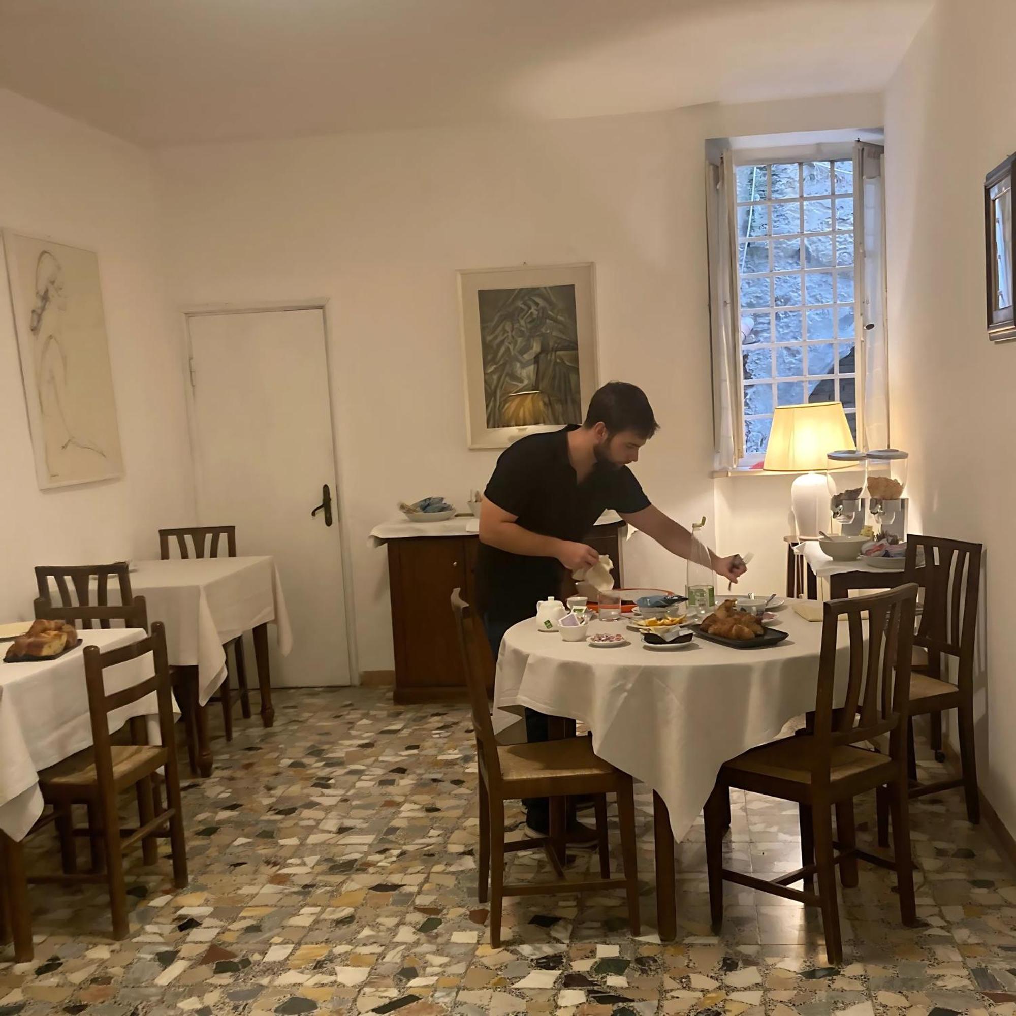 סן ג'ימיניאנו Locanda Il Pino מראה חיצוני תמונה