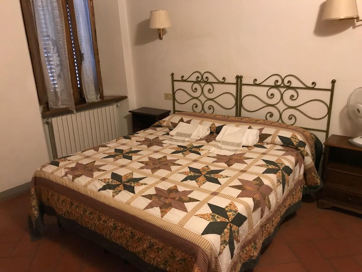 סן ג'ימיניאנו Locanda Il Pino מראה חיצוני תמונה